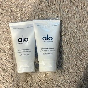ALO Yoga Hair Care Duo - White